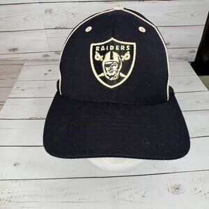 Reebok NFL Las Vegas Raiders Baseball Cap Mens Black White Stretch Fitted Hat